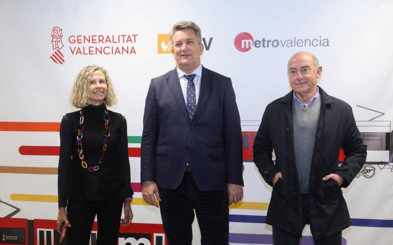 Presentación del transporte público durante falla. /EPDA