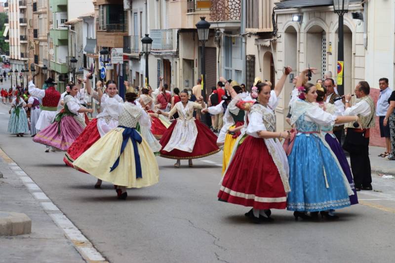 La Federació de Folklore participa en las rutas turísticas que organiza Turismo en las pedanías de Borbotó y Pinedo