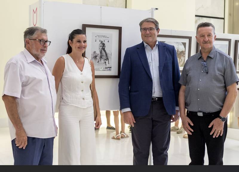 En la fotografía de derecha a izquierda, Xavier Martorell, director del Año Bigas Luna; la comisaria de la exposición, Betty Bigas, y Pau Pérez Rico. EPDA.