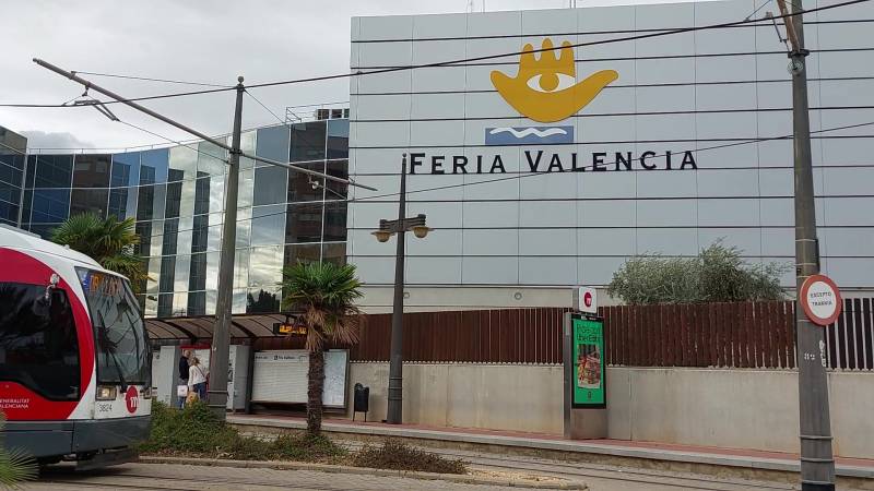 Patinetes y bicicletas deberán situarse en el último coche de las unidades. /EPDA
